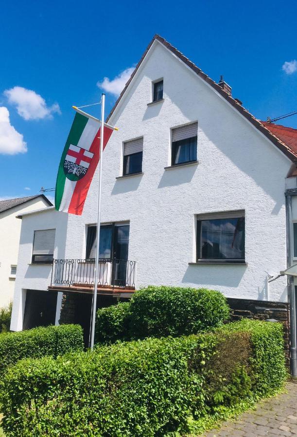 Auszeit Rhein-Mosel Apartamento Waldesch Exterior foto